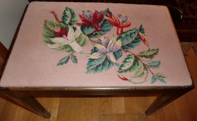 M 893M Beautifully embroidered upholstery